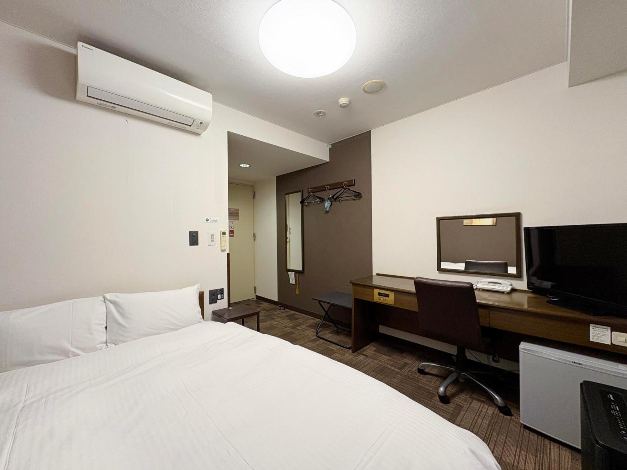 Hotel Route-Inn Court Minami Alps Bagian luar foto